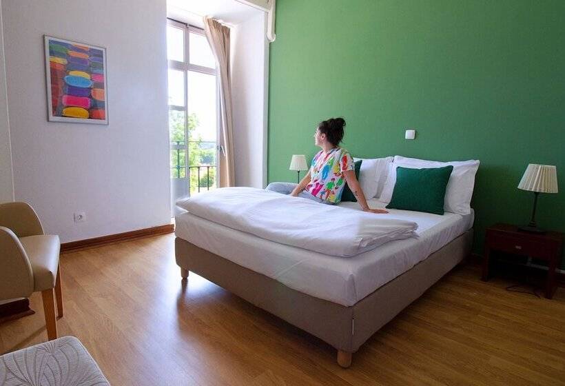 Wot Sintra Sarrazola