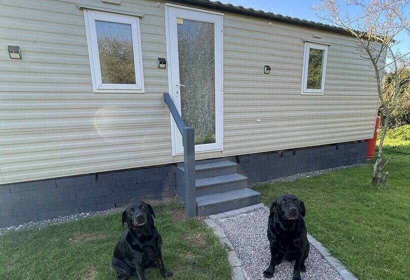 הוסטל The Retreat At The Inn