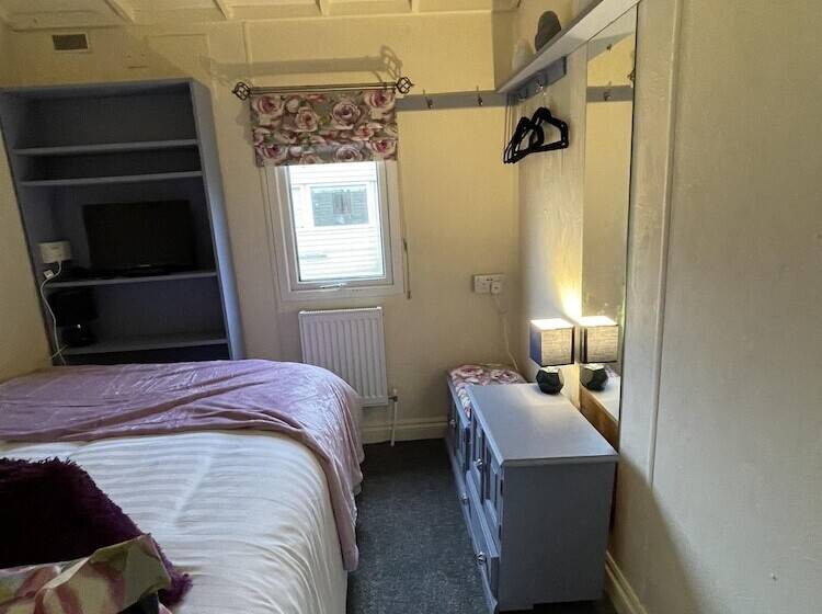 הוסטל The Retreat At The Inn