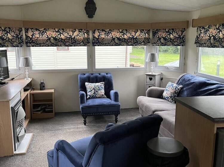 הוסטל The Retreat At The Inn