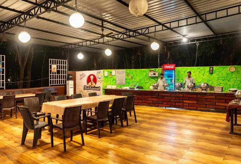 酒店 Dandeli Resorts Inn