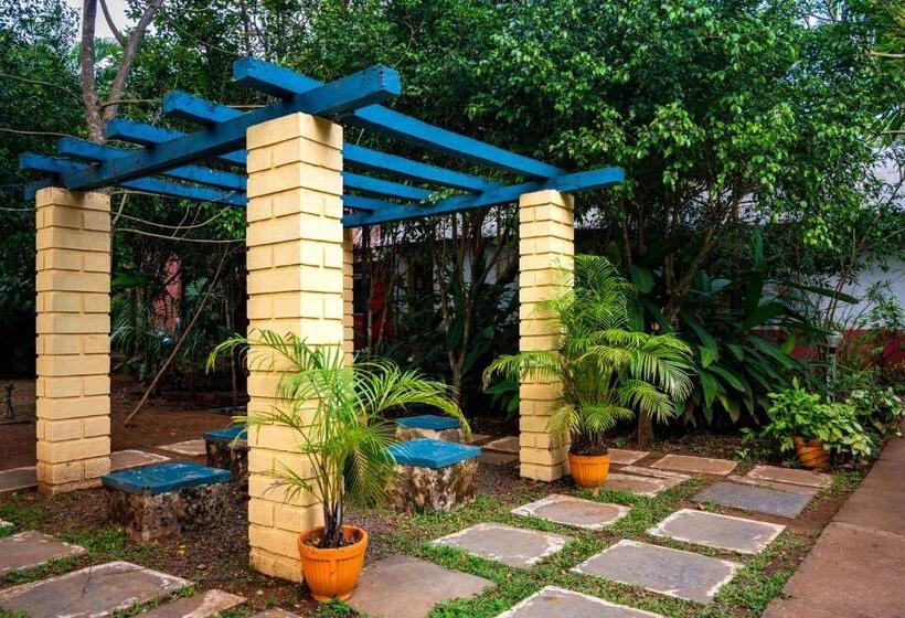 酒店 Dandeli Resorts Inn