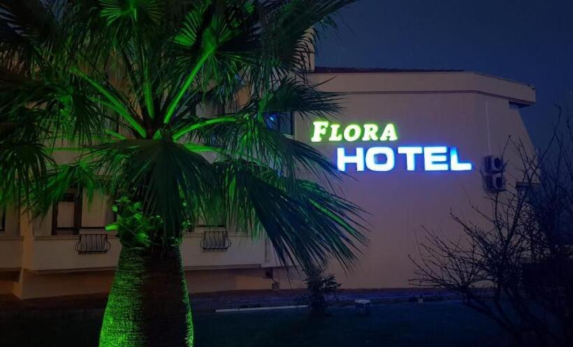 فندق Flora
