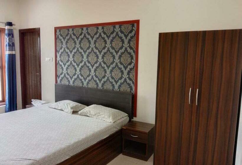 فندق Kushmanda Greens