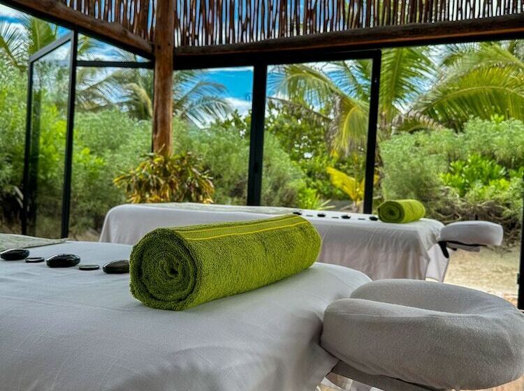 Отель Alito Tulum