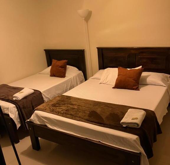 هتل La Posada Central