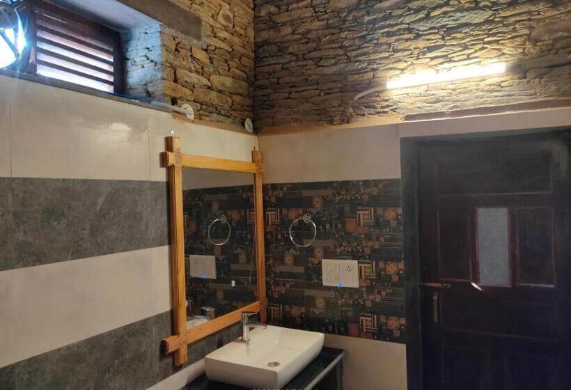 ホテル Meraki Huts