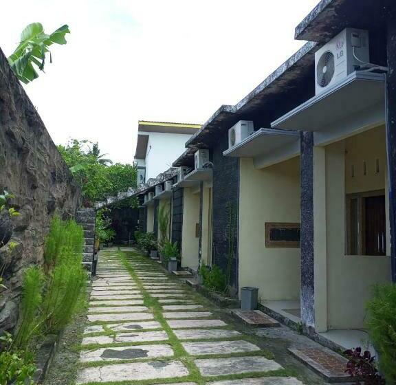 호텔 Oyo 90852 Madani Guesthouse