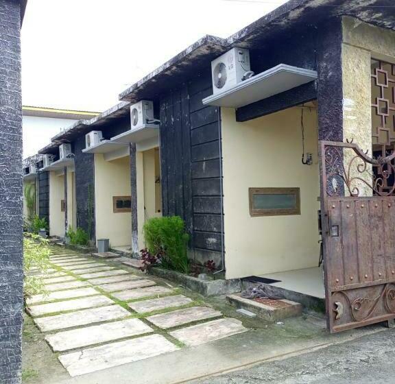 호텔 Oyo 90852 Madani Guesthouse