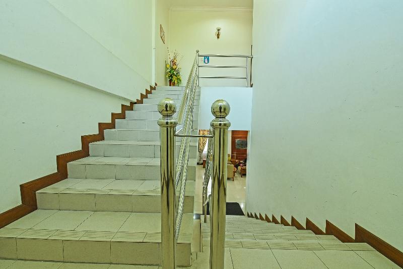 فندق Super Capital O 90434 Marmoris House