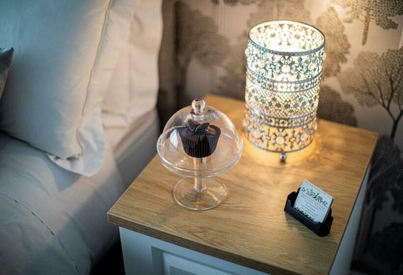 Keppel Gate B&b   Silver Birch Ensuite Room