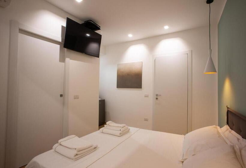 پانسیون Bamboo Milano Sinatra