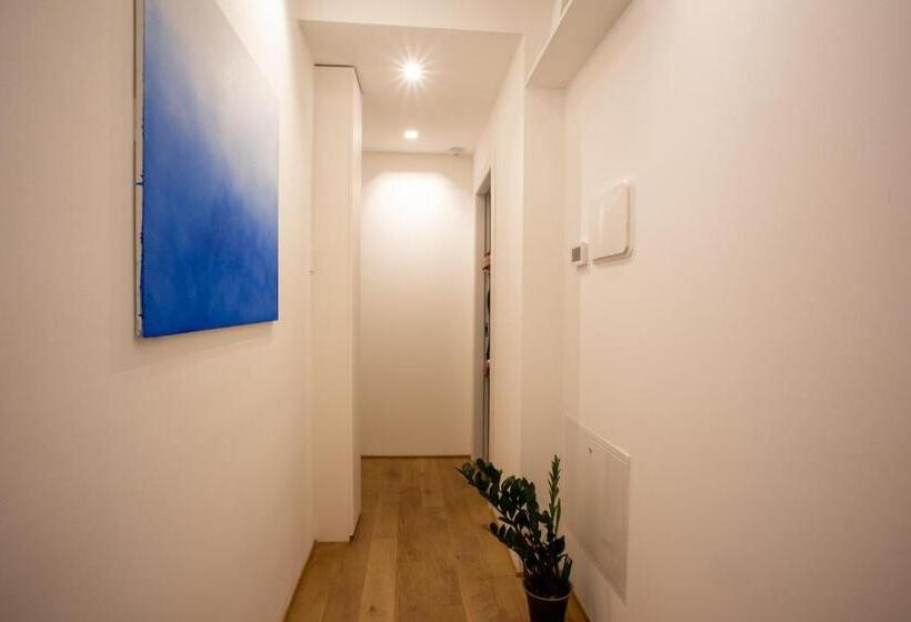 پانسیون Bamboo Milano Sinatra