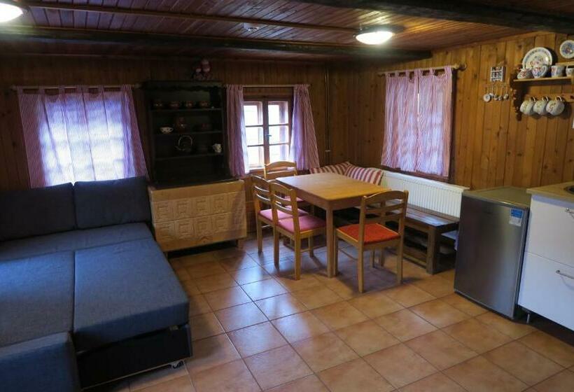 펜션 Chata Pod Hradem