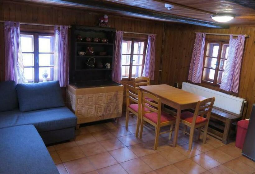 펜션 Chata Pod Hradem