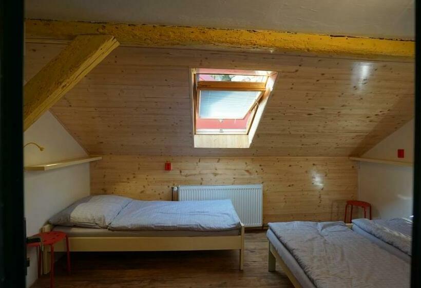 펜션 Chata Pod Hradem