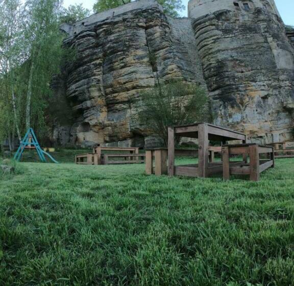 펜션 Chata Pod Hradem