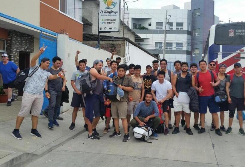 پانسیون Hostal El Naufrago 2