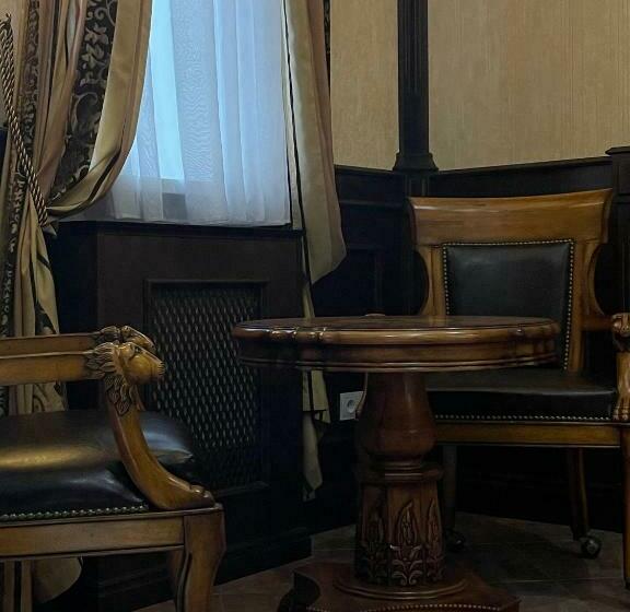 פנסיון Old School Villa