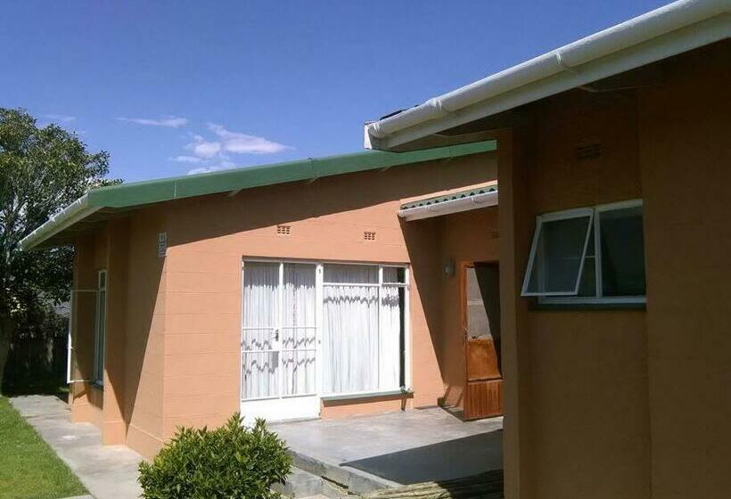 פנסיון Spoelklippie Gastehuis