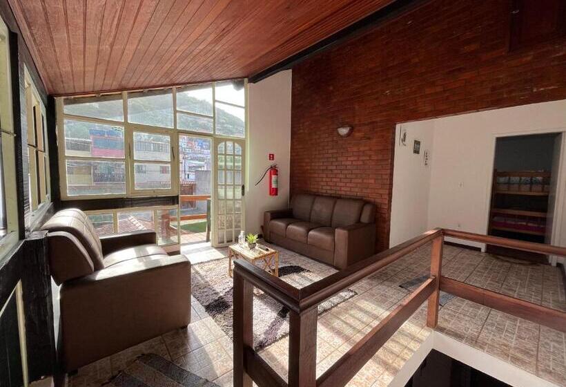 هاستل Pousada Shalom