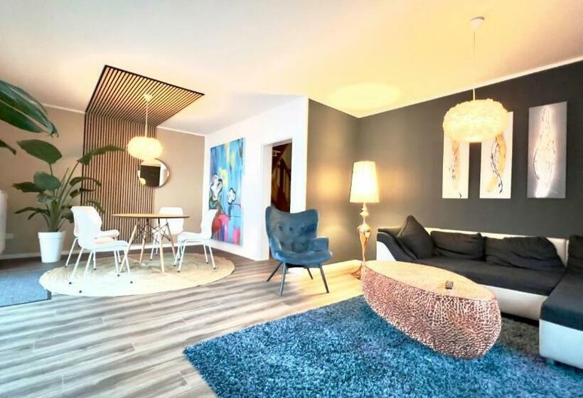 住宿加早餐  Großes City Ferienhaus Mit Terrasse, Grill Und Parkplatz F19