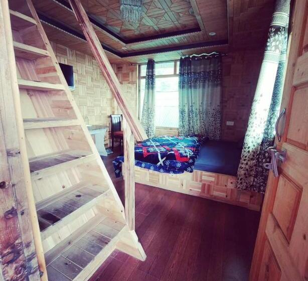 住宿加早餐  Back Wood Stays Cheog