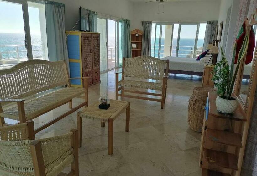 مبيت وإفطار Luz De Mar   Right On The Beach