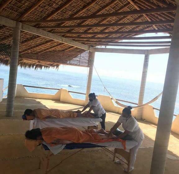 مبيت وإفطار Luz De Mar   Right On The Beach