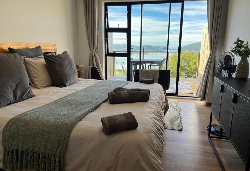 住宿加早餐  De View