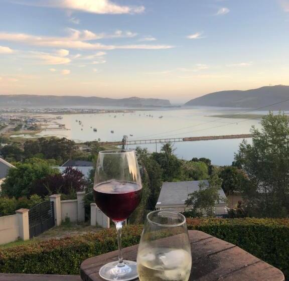 住宿加早餐  De View