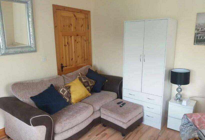 住宿加早餐  Dolla