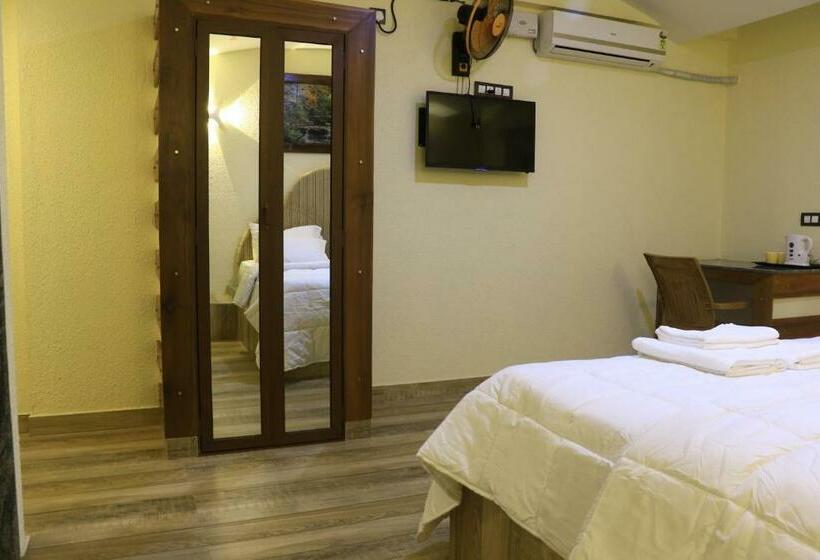 Bed and Breakfast Treebo Majestic Palms, 2 Km From Colva Beach