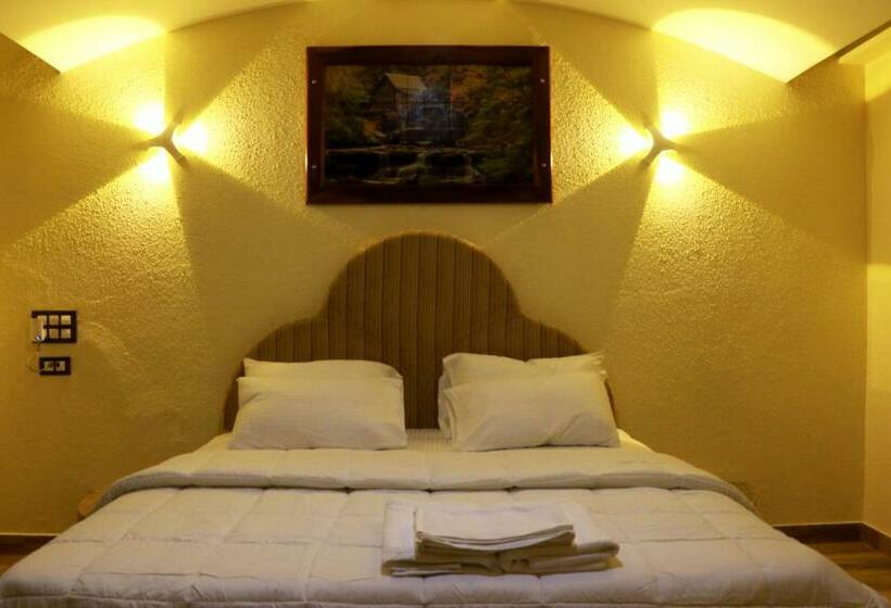 Bed and Breakfast Treebo Majestic Palms, 2 Km From Colva Beach