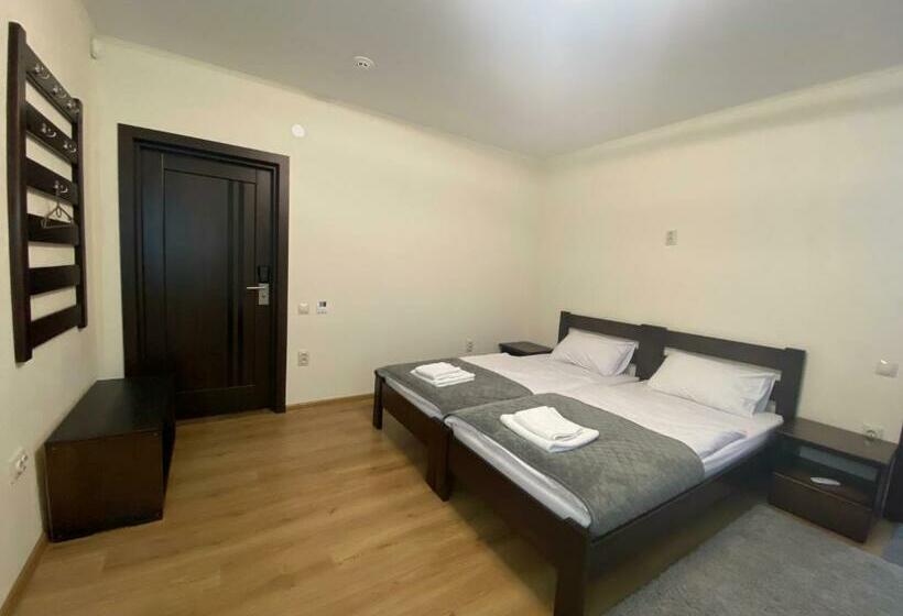 مبيت وإفطار Szaboffcsik