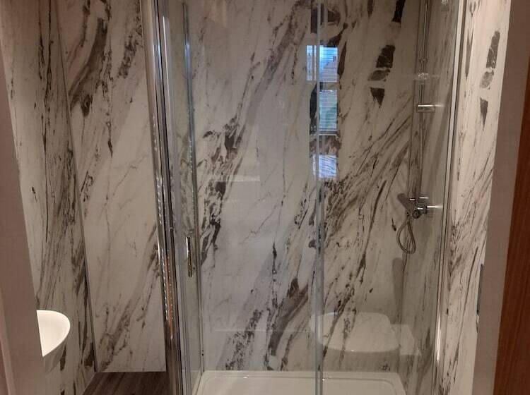 민박 The Boshaw Trout