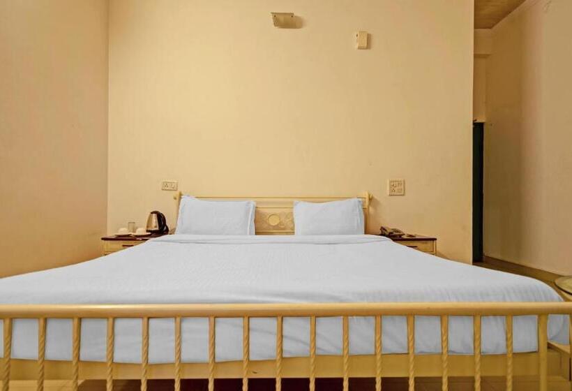 Hotel Collection O  Twilight Classic