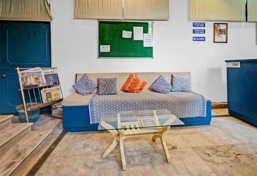 Hotel Collection O  Twilight Classic