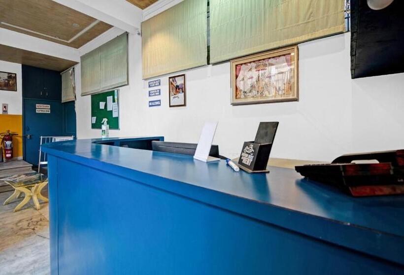 Hotel Collection O  Twilight Classic