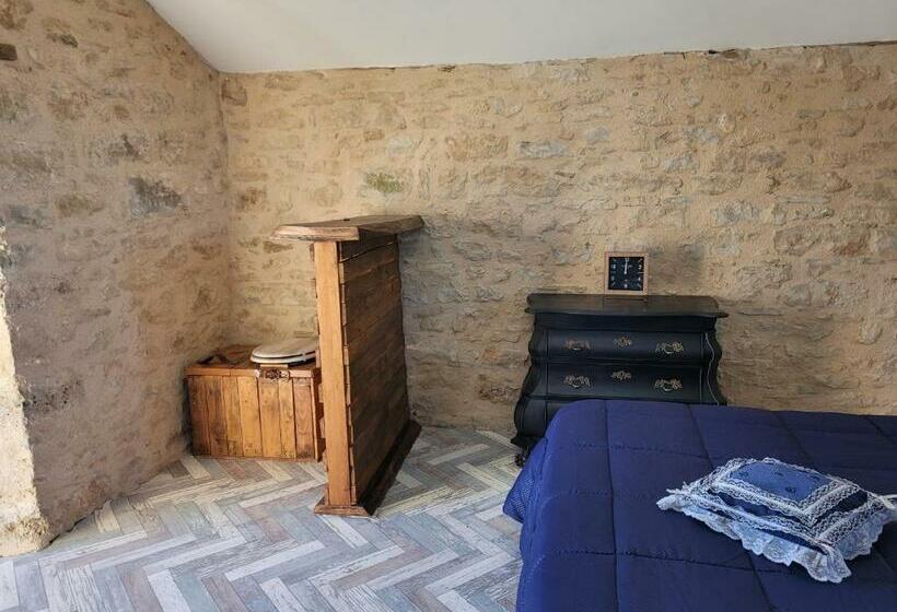 מלון כמוסות Cazelle