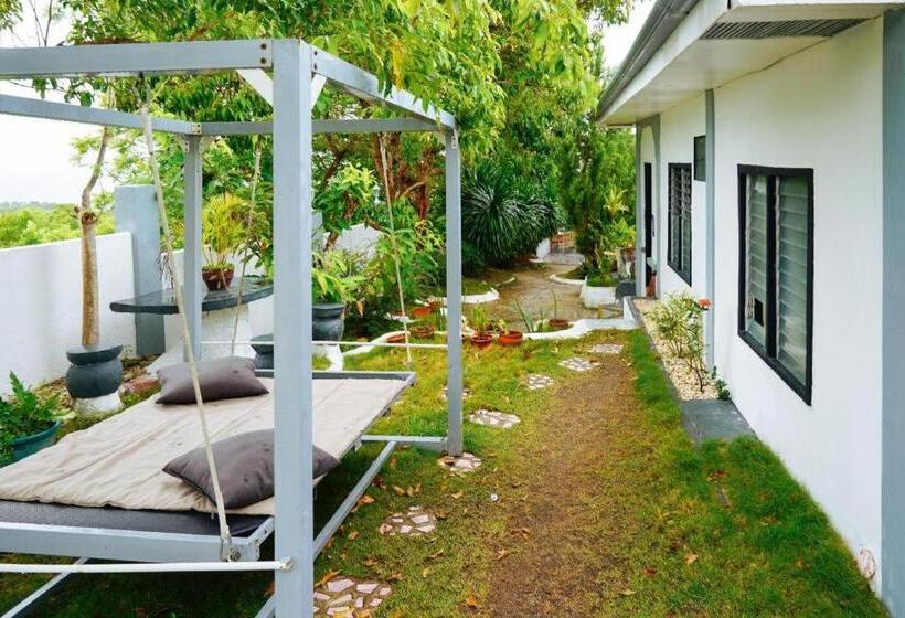 هتل Negra Mountain Resort