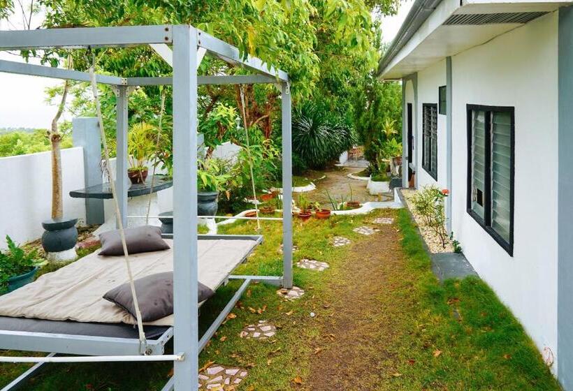 هتل Negra Mountain Resort