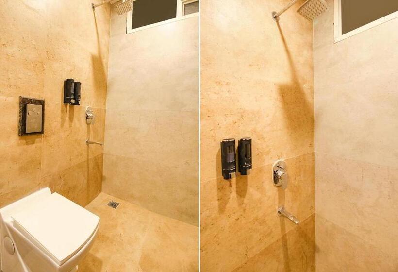 Fabhotel Divine Casa