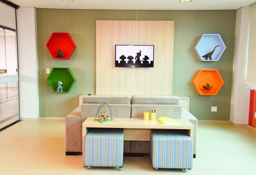 ホテル Plaza Garden