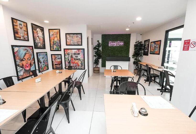 בית מלון כפרי Rosey