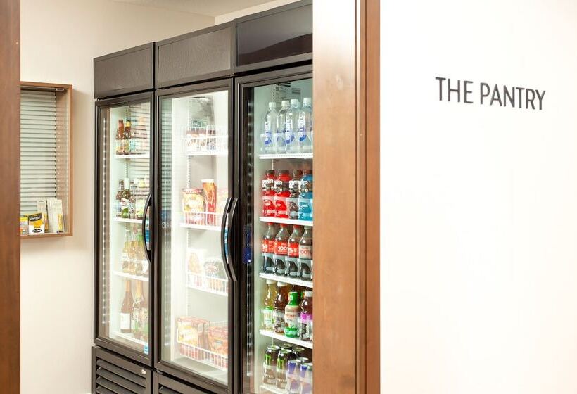 فندق Staybridge Suites   San Bernardino   Loma Linda