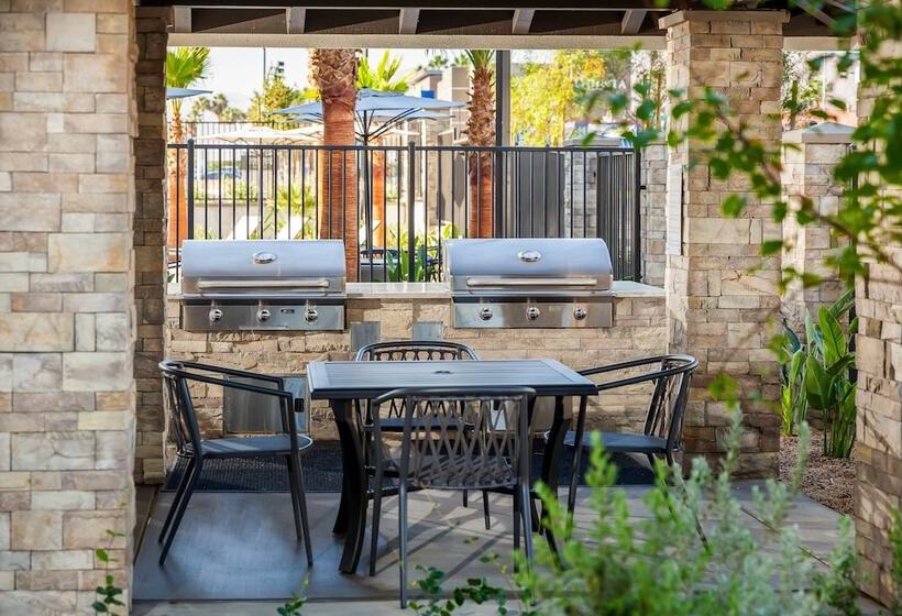 فندق Staybridge Suites   San Bernardino   Loma Linda