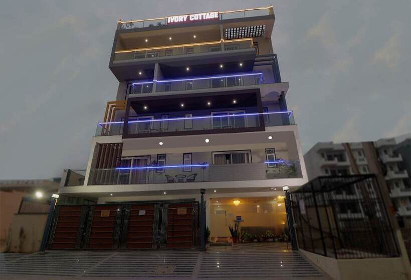 酒店 Treebo Rejoice 52   3km From Huda City Metro Station