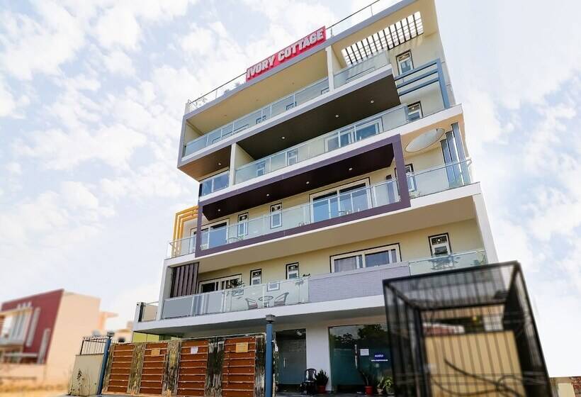 酒店 Treebo Rejoice 52   3km From Huda City Metro Station