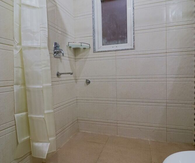 酒店 Treebo Rejoice 52   3km From Huda City Metro Station